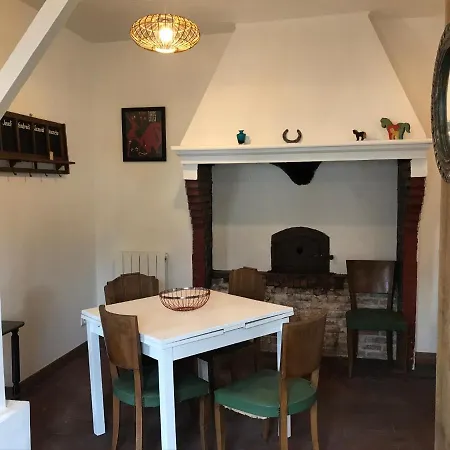 Maisonnette Dans La Foret Des Landes *