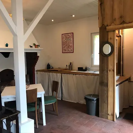 Maisonnette Dans La Foret Des Landes Holiday home Lesperon (Landes)