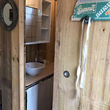 Maisonnette Dans La Foret Des Landes Holiday home *
